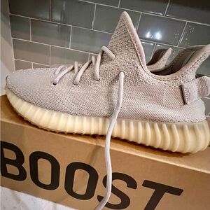 Adidas YEEZY BOOST 350 V2 Sesame